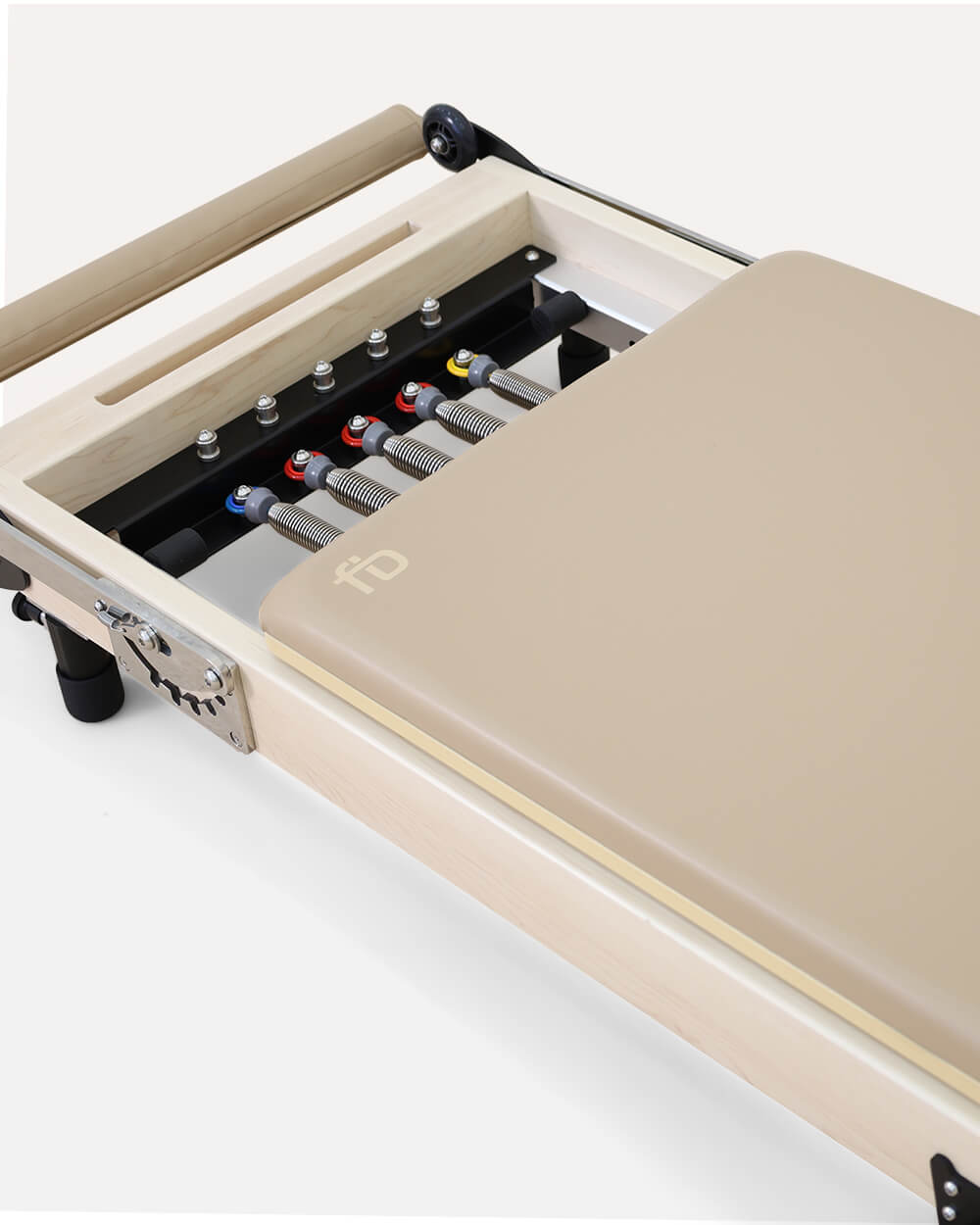 FitBoutique I Maple Crest Reformer Beige Leather Close Up View